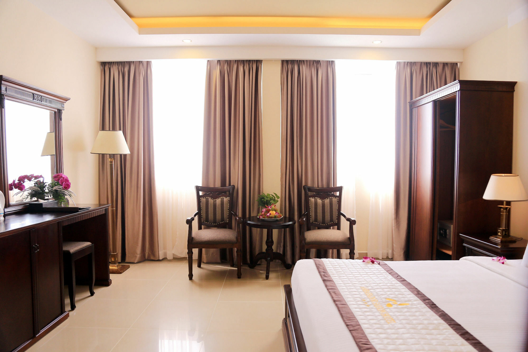 Hotel Singita Saigon Boutique Jeonse & Travel W Special Airport Service Deals 4*