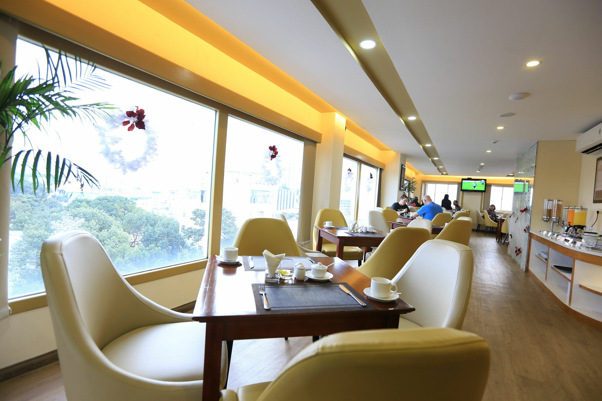 Singita Saigon Boutique Jeonse & Travel W Special Airport Service Deals 4*
