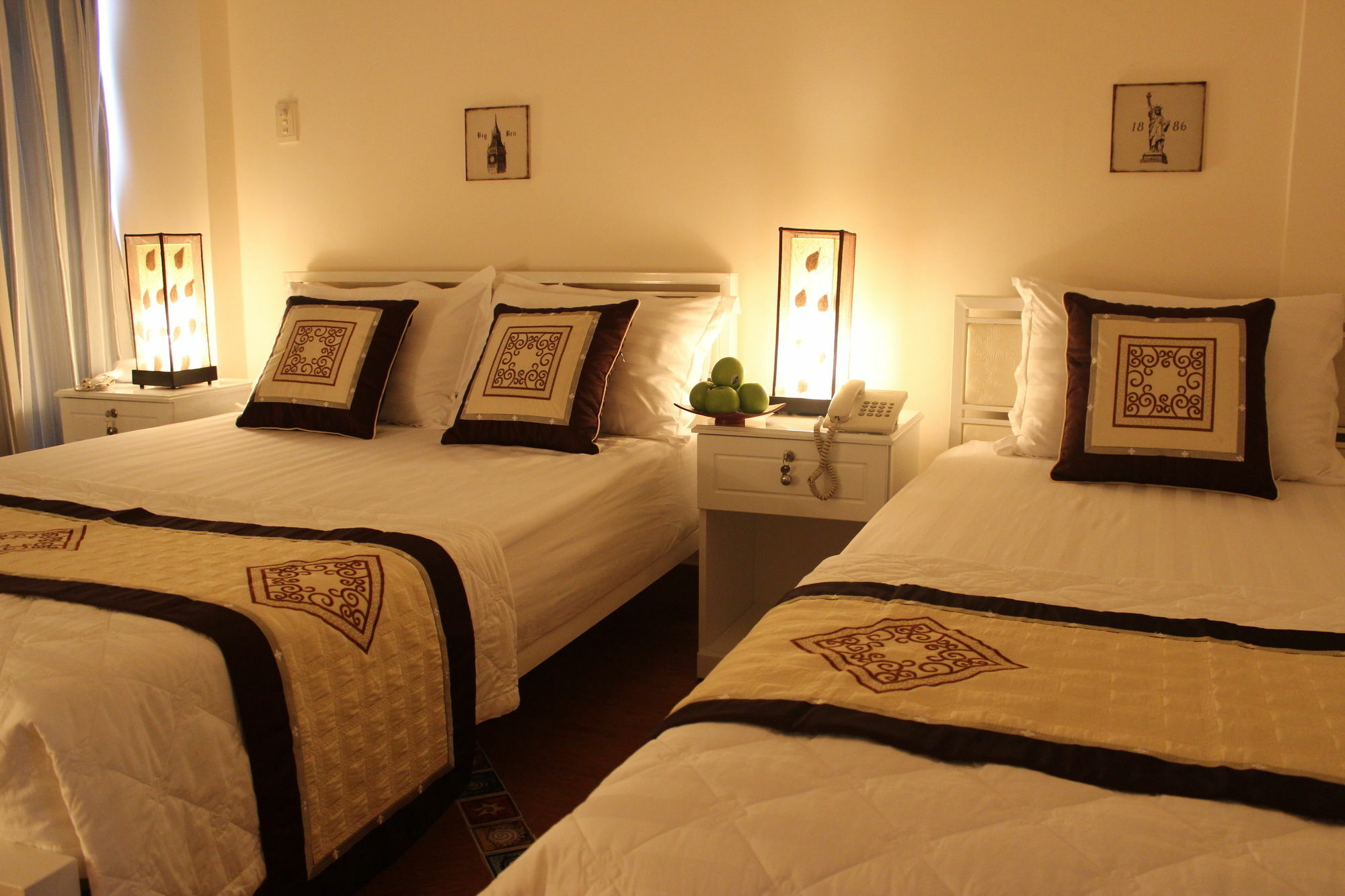 Hotel Legend Saigon