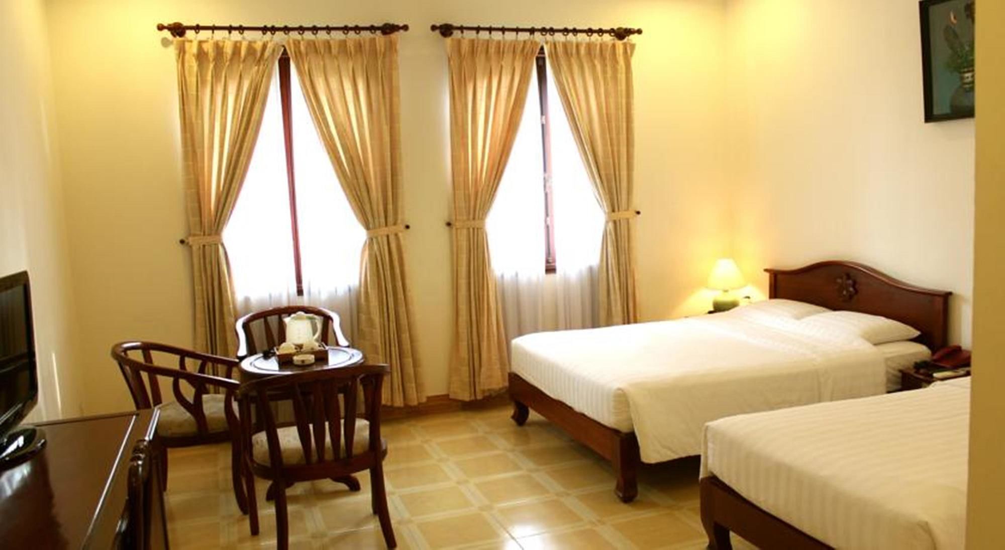 Hotel Tan Son Nhat Saigon 5*
