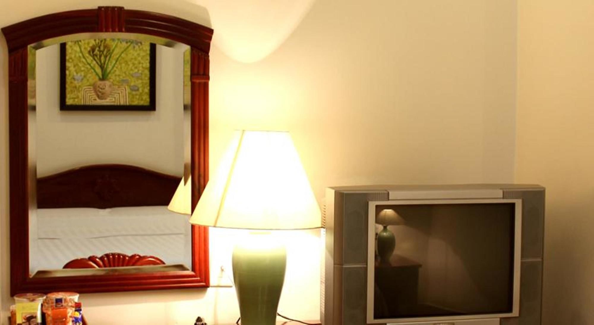 Tan Son Nhat Saigon Hotel 5*
