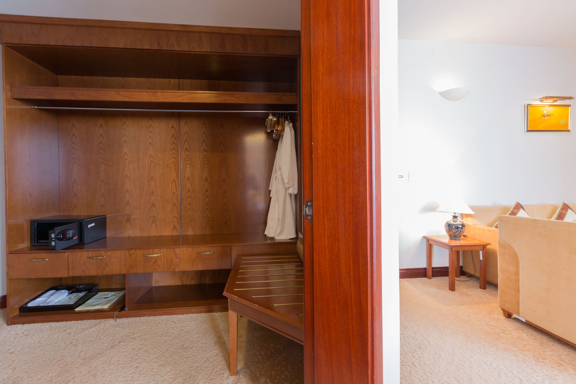 Tan Son Nhat Saigon Hotel 5*