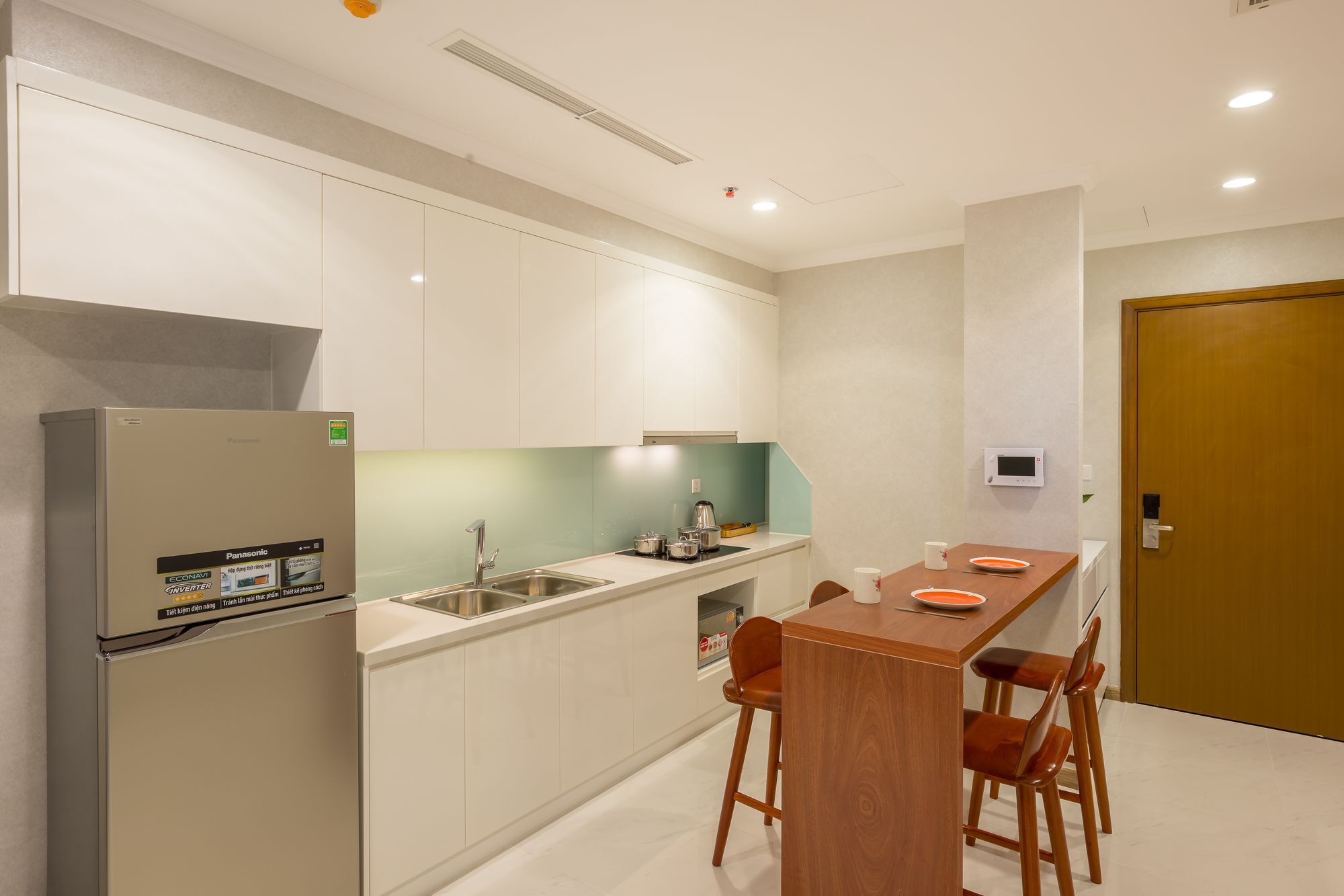View Modern Cozy 1br Apartment *