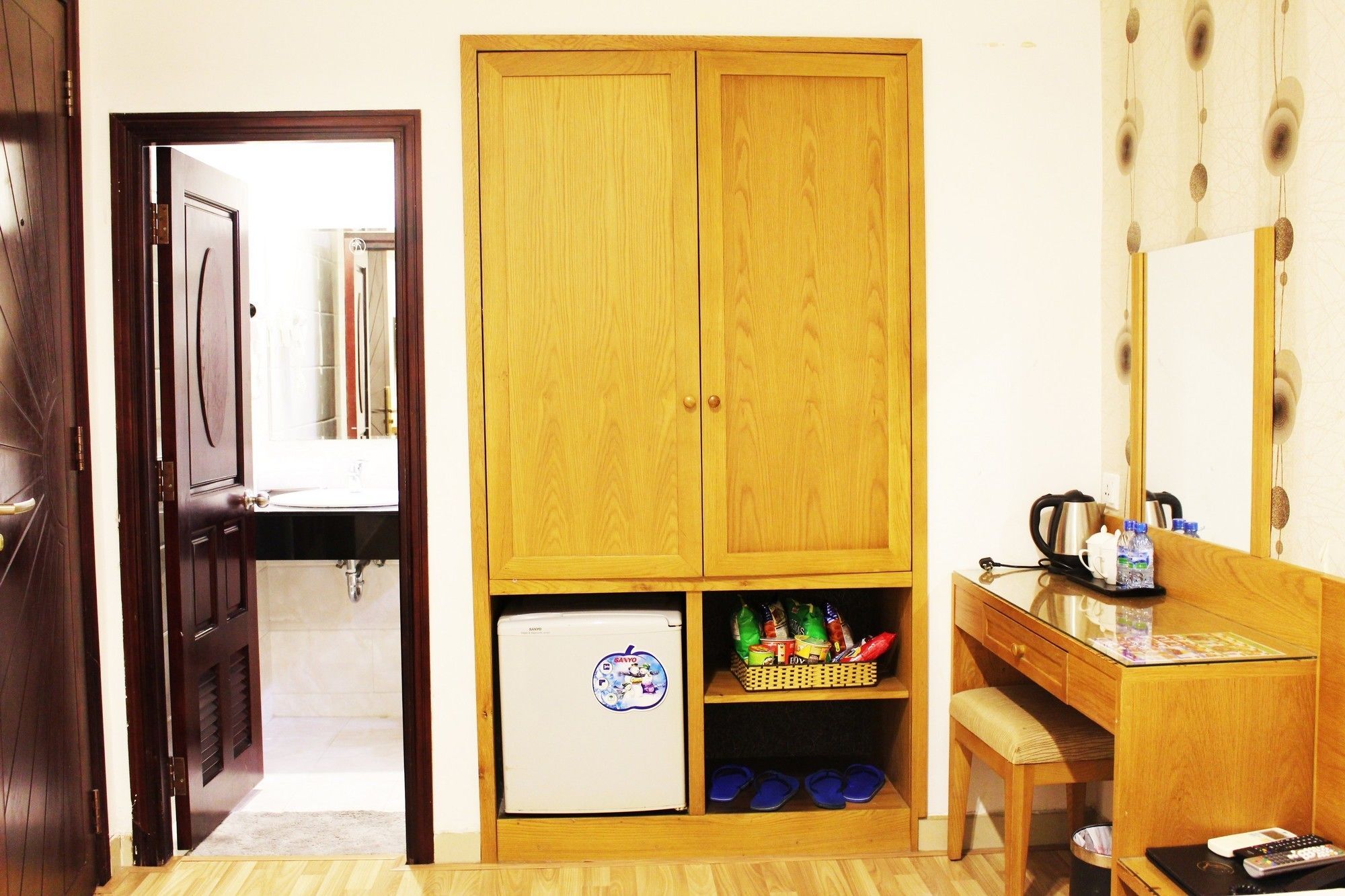 Hotel Morning Ton That Tung Ho Chi Minh City