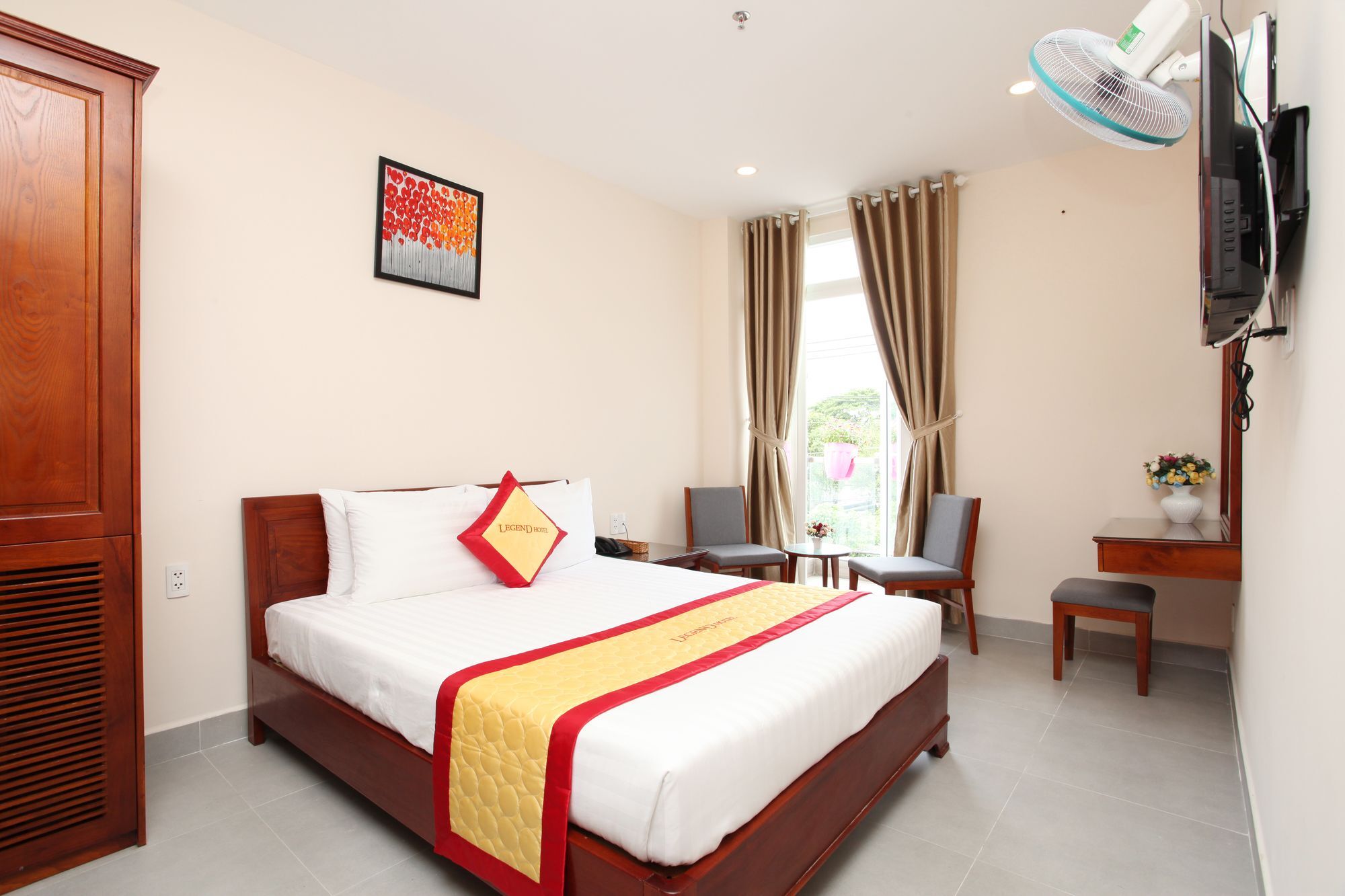 Legend Hotel 2*