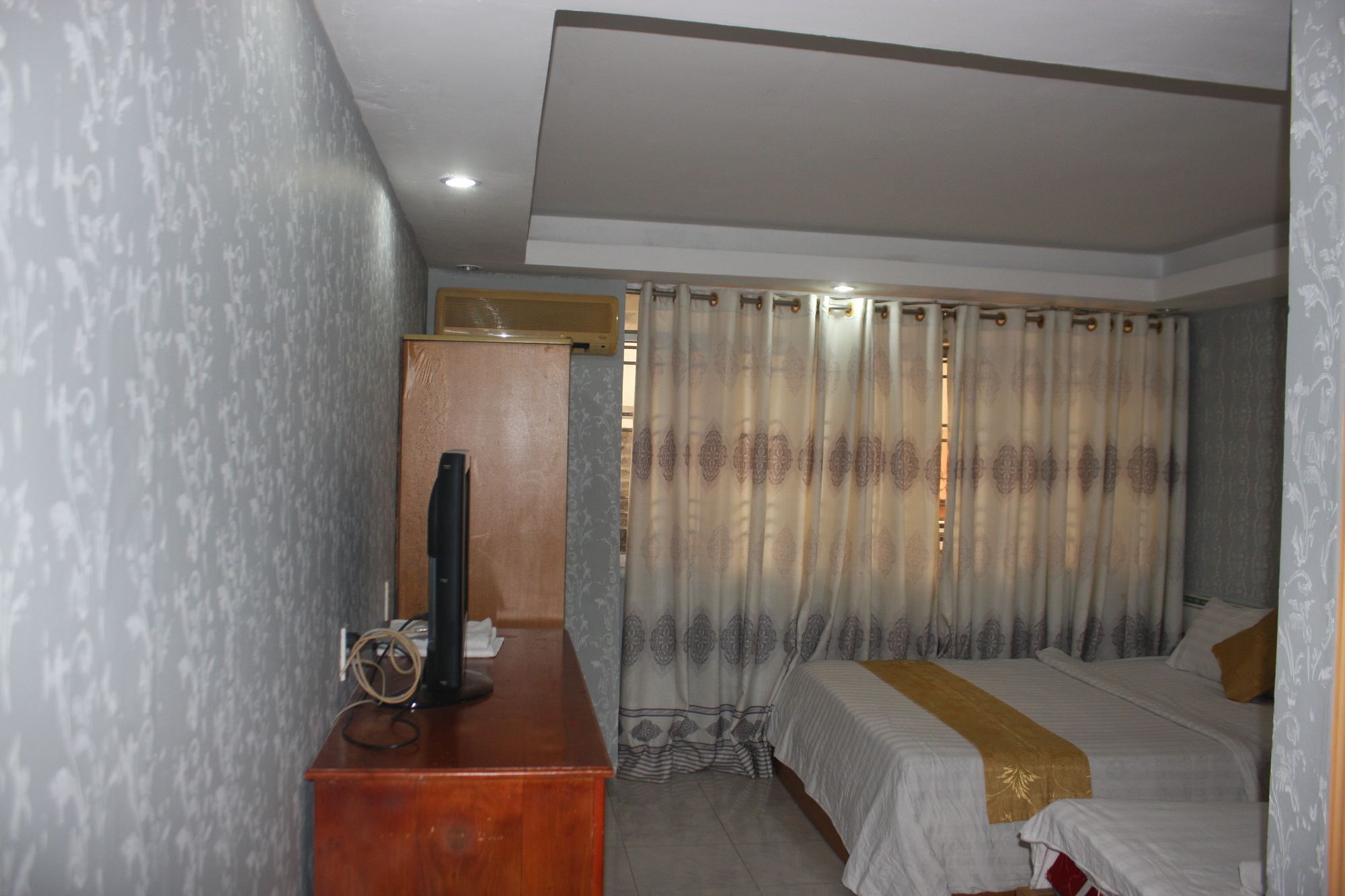 Hotel Koniko *