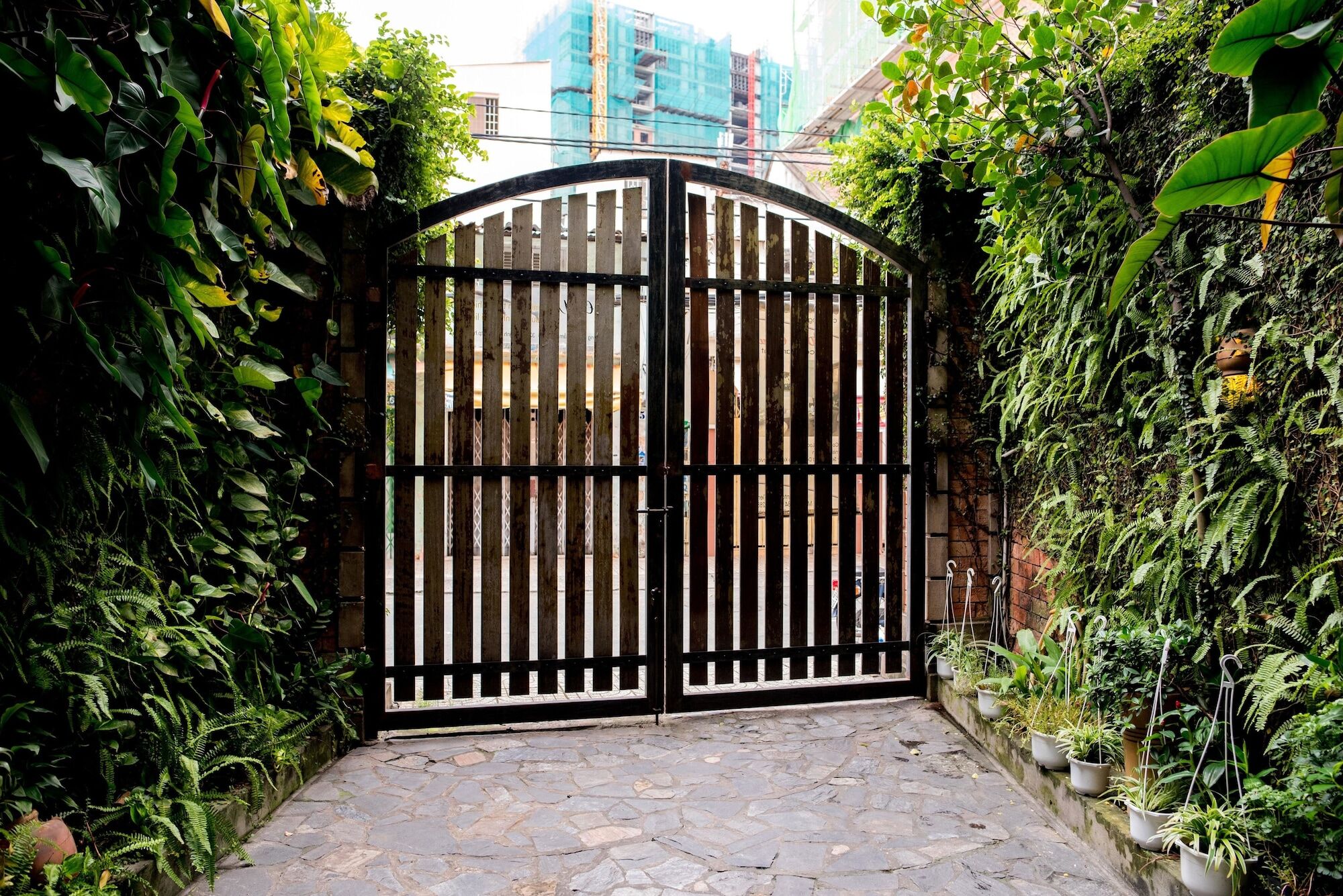 Ba Tra House Hotel