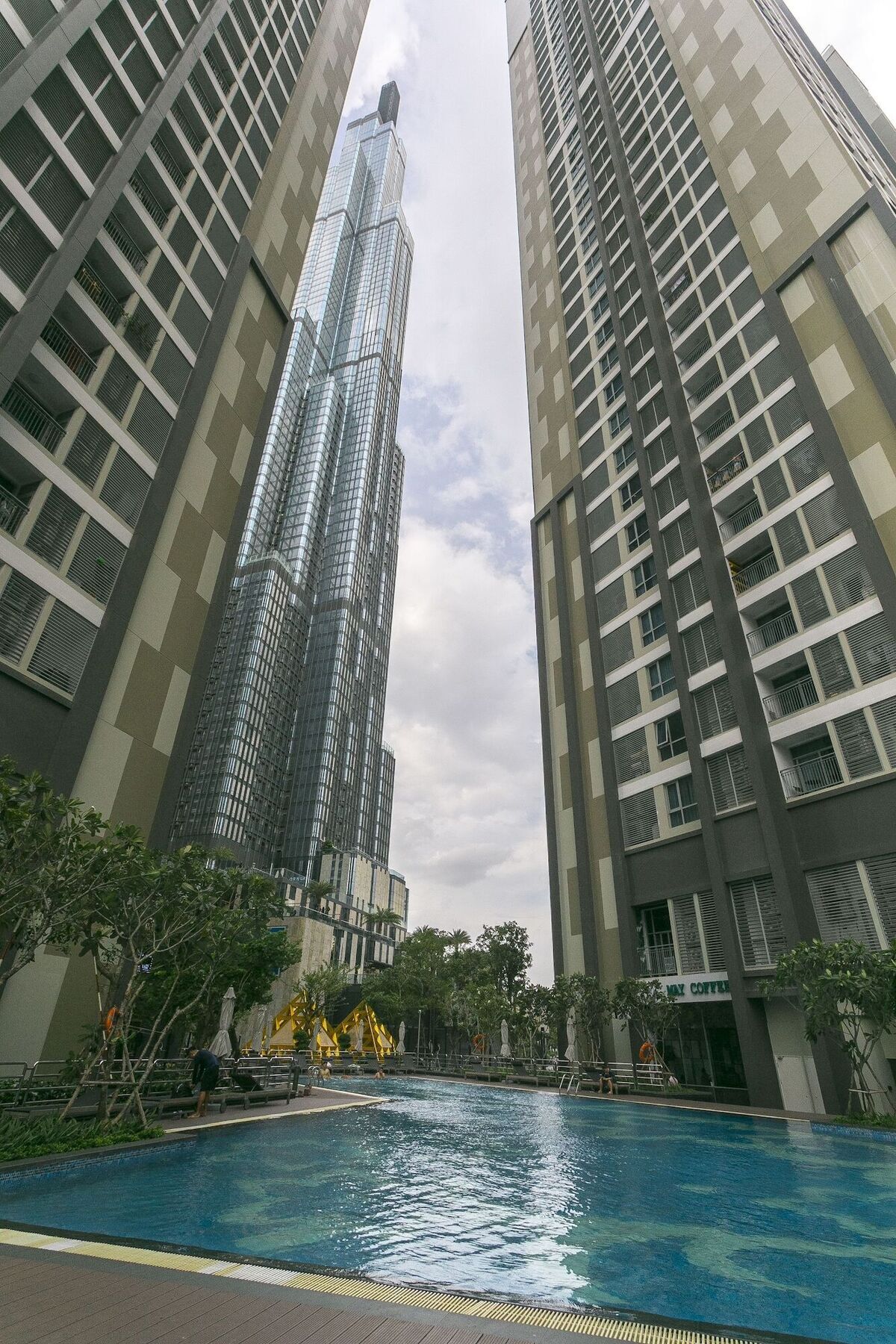 New 3brs Vinhomes Park Apartment *