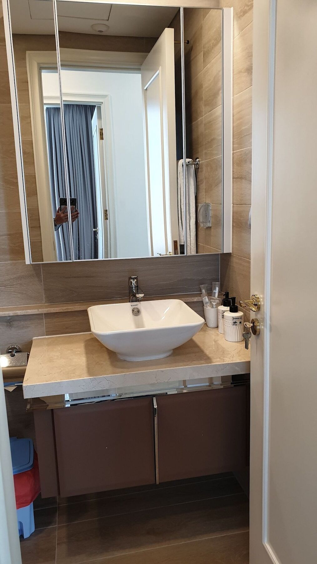 Apartment In Vietnam Vinhomes Golden River