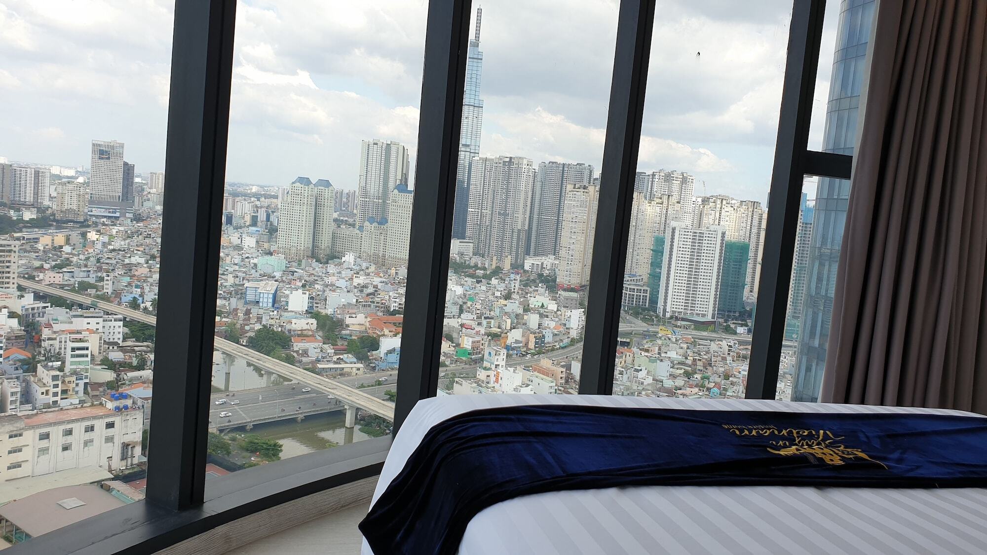 In Vietnam Vinhomes Golden River * Ho Chi Minh City