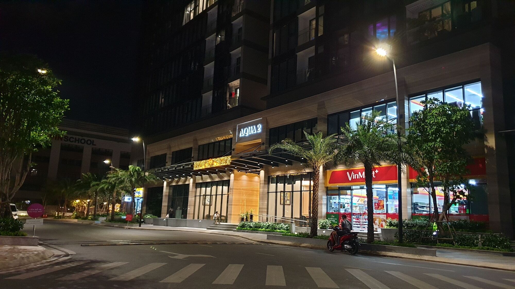 In Vietnam Vinhomes Golden River Apartment Ho Chi Minh City
