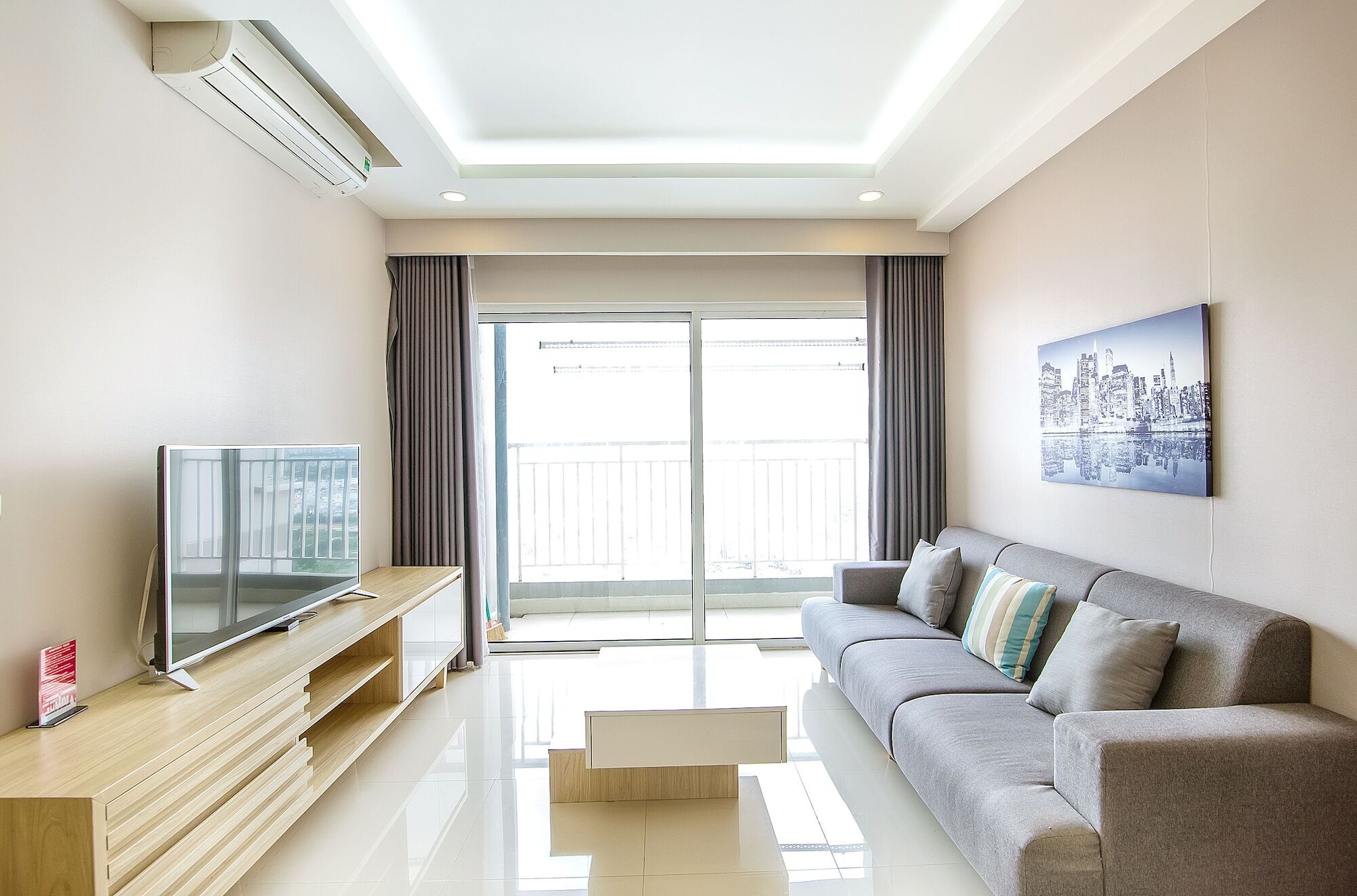 Sunrise Jenny Homes's Luxury Apartment