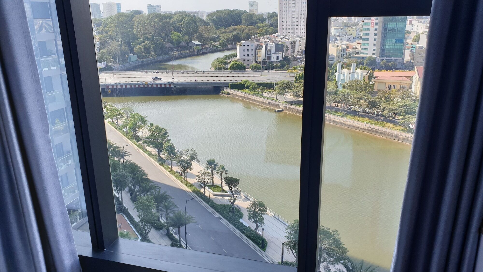 Apartment In Vietnam Vinhomes Golden River