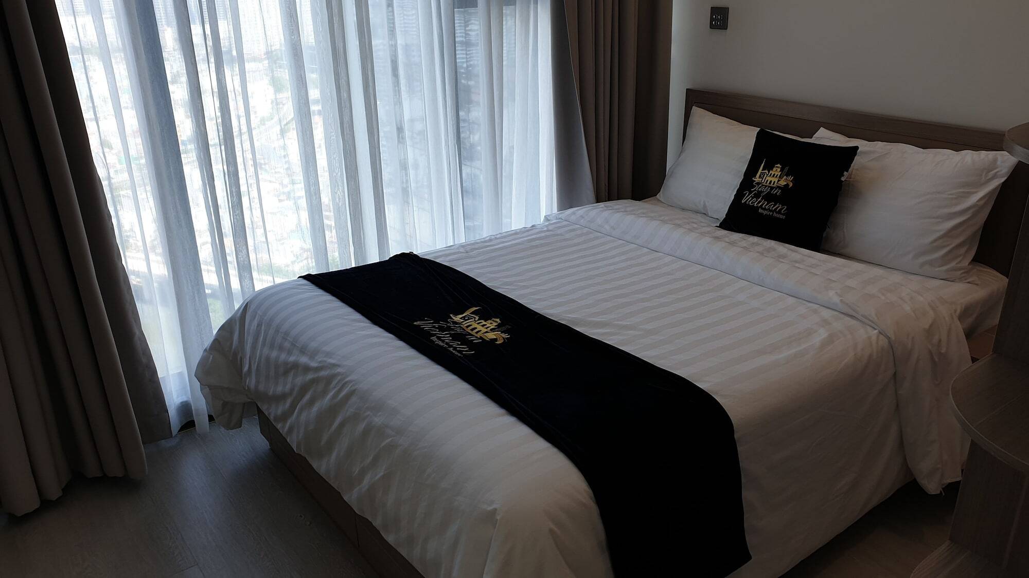 Apartment In Vietnam Vinhomes Golden River Ho Chi Minh City