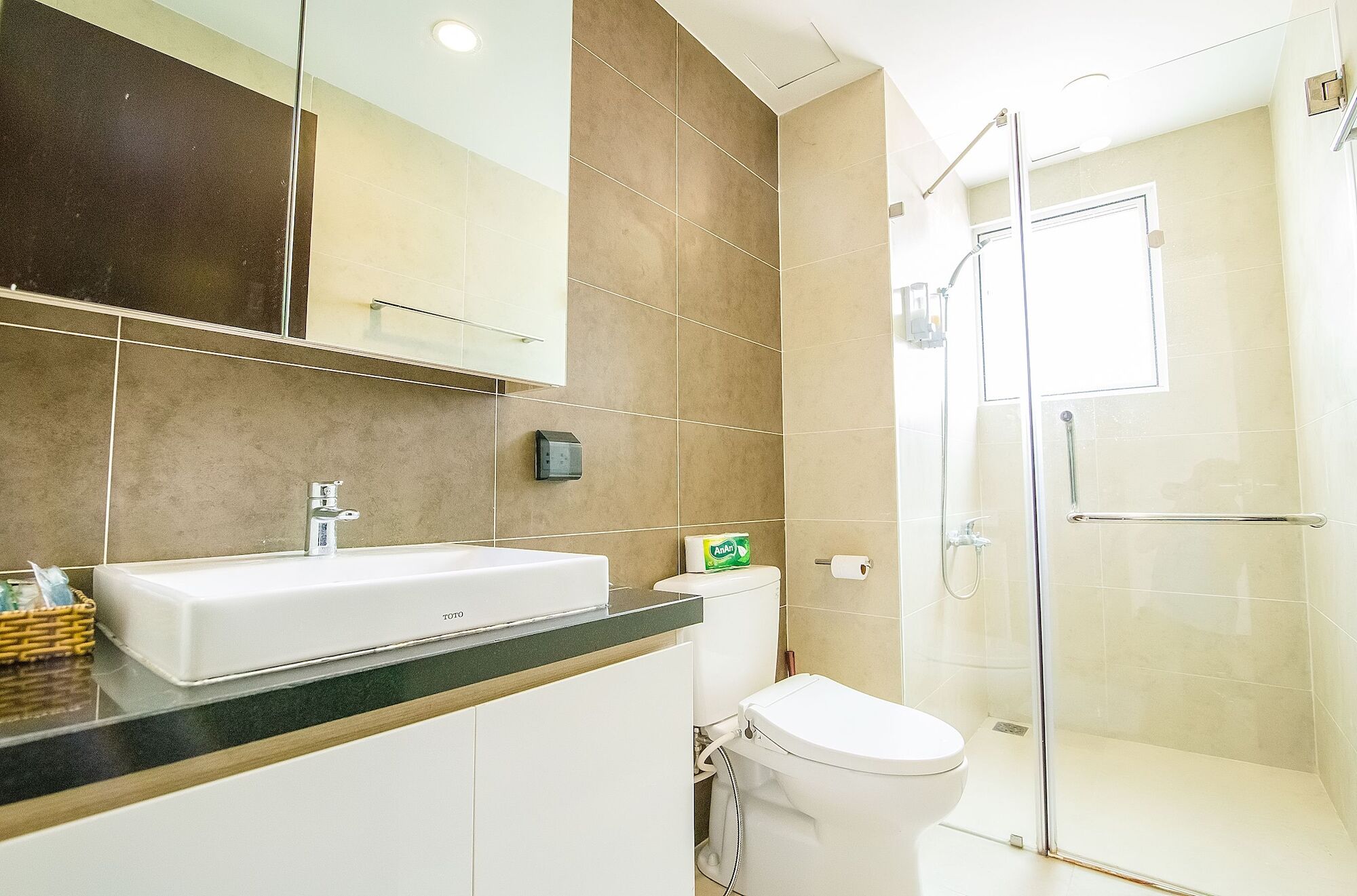 Sunrise Jenny Homes's Luxury Apartment *