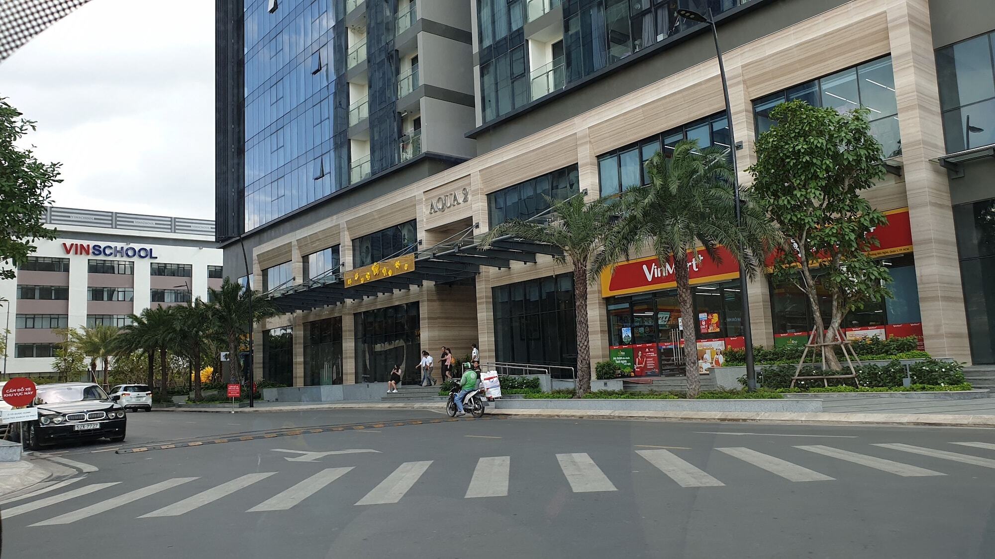Apartment In Vietnam Vinhomes Golden River Ho Chi Minh City