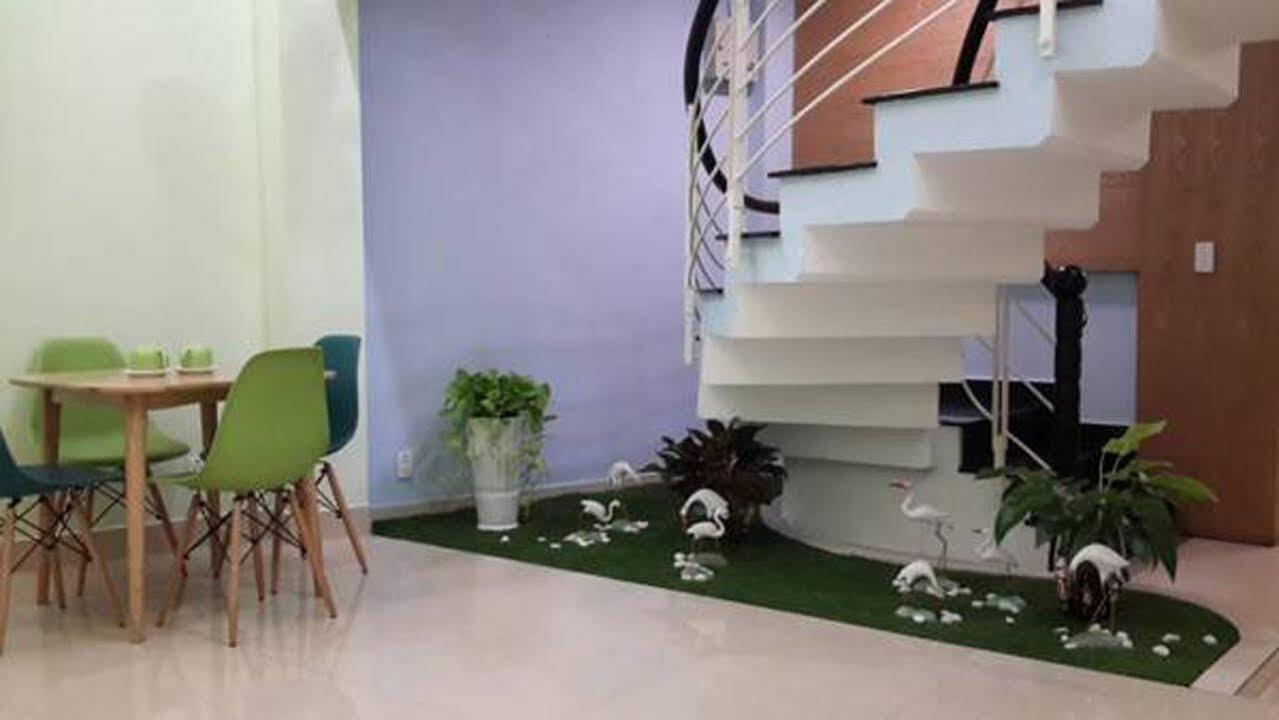 Hotel Hello House