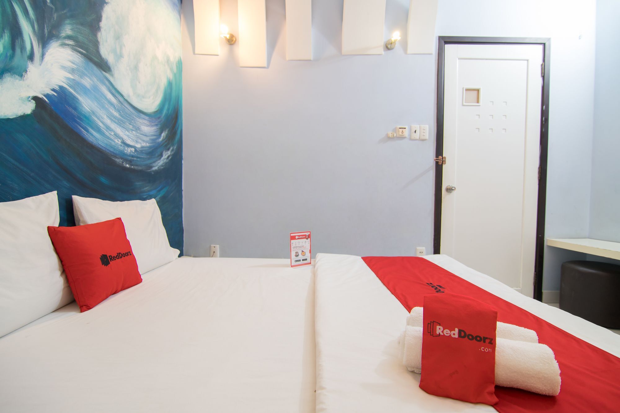 Hotel Reddoorz Near Gia Dinh International Hospital 2*