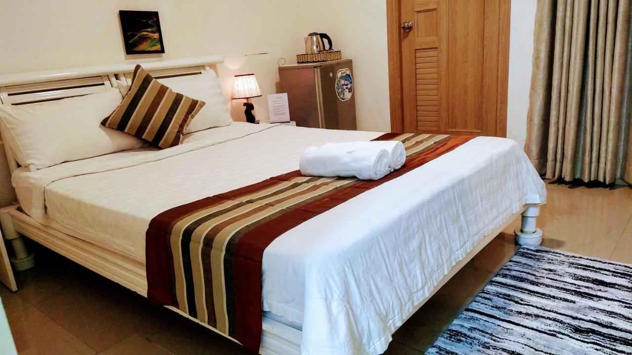 Legend Saigon Hotel *