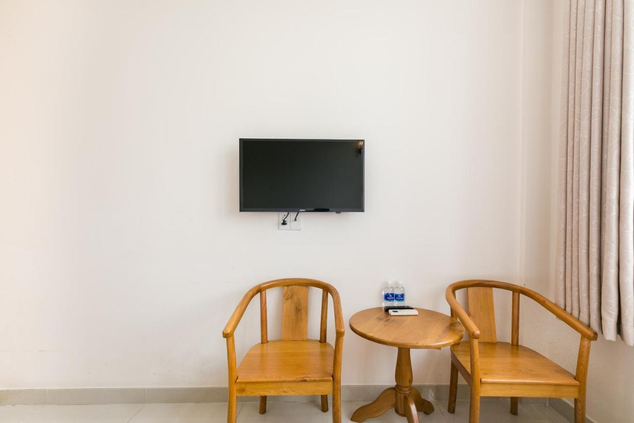 Oyo 463 Phu Hoang Nam Hotel