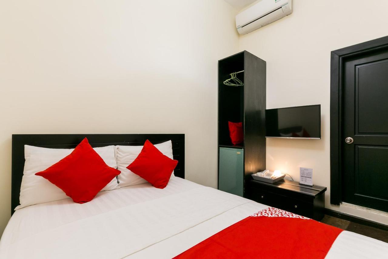 Hotel Oyo 438 Small Bay Ho Chi Minh City