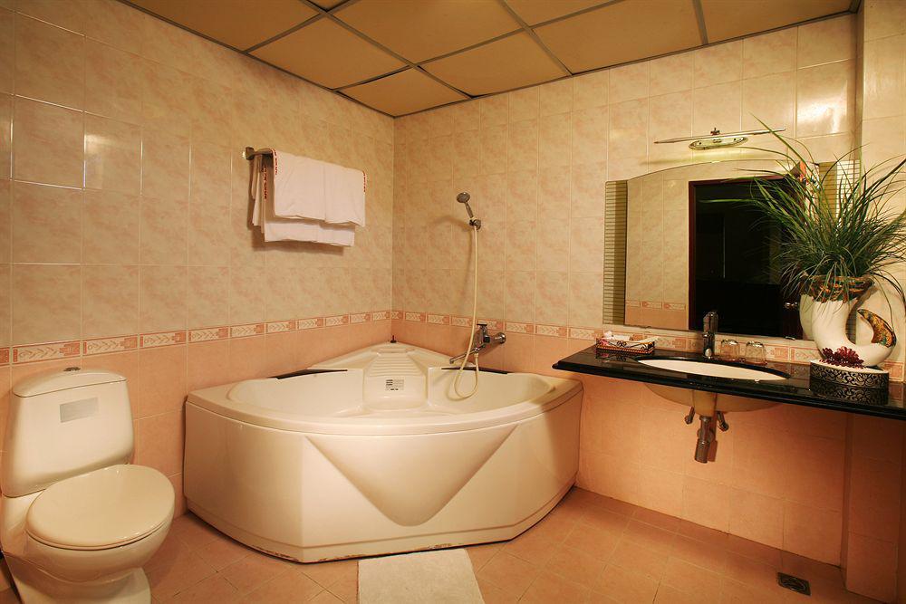 Cabana Saigon - Ly Tu Trong Hotel