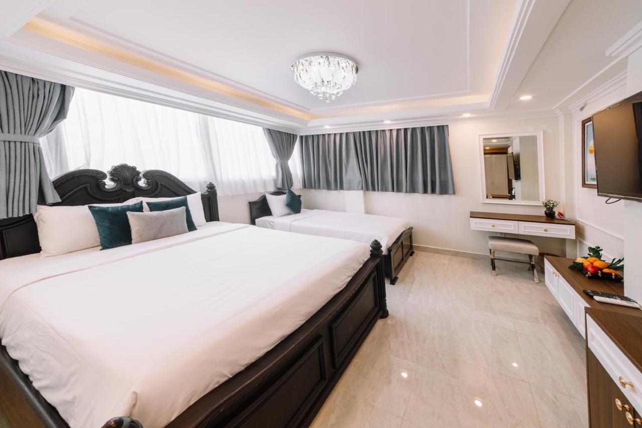 Saigon Hanoi 3*
