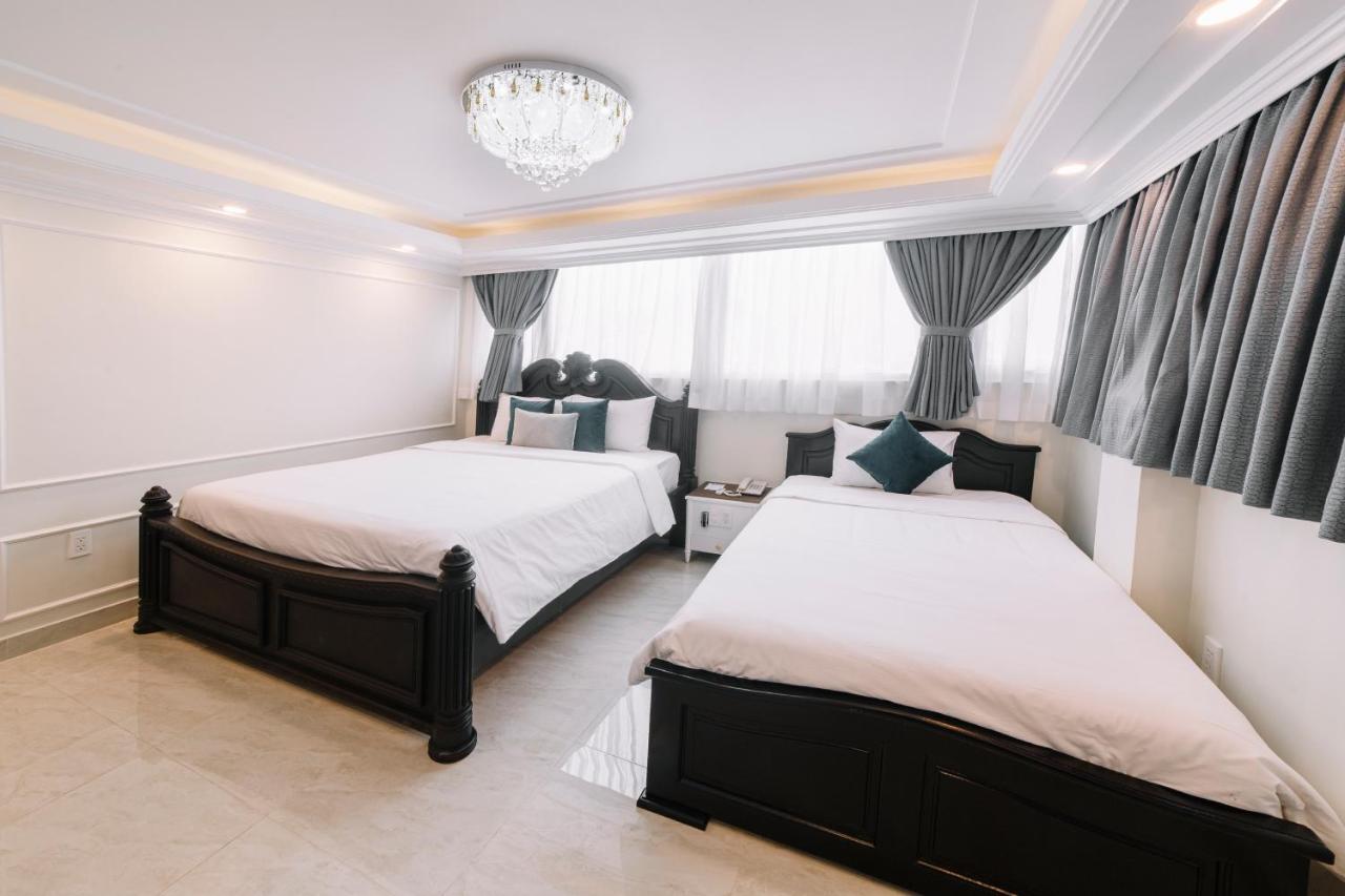 Saigon Hanoi 3*