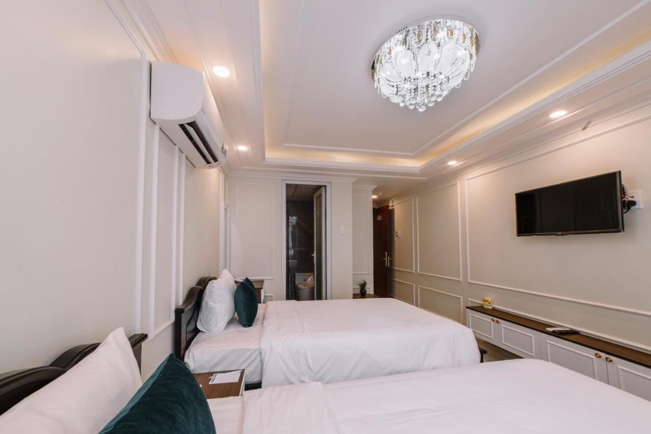 Saigon Hanoi 3*