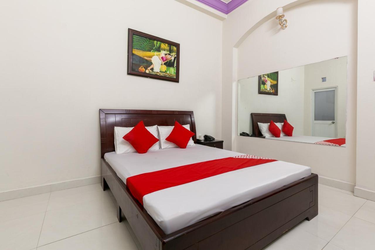 Khách sạn Oyo 486 Khách Sạn Nhất Nhất 2*
