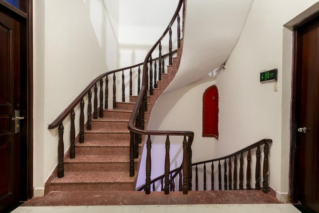 Oyo 486 Khách Sạn Nhất Nhất 2*