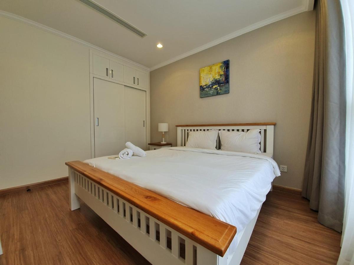Vinhomes Central Park - Christine Properties Apartment