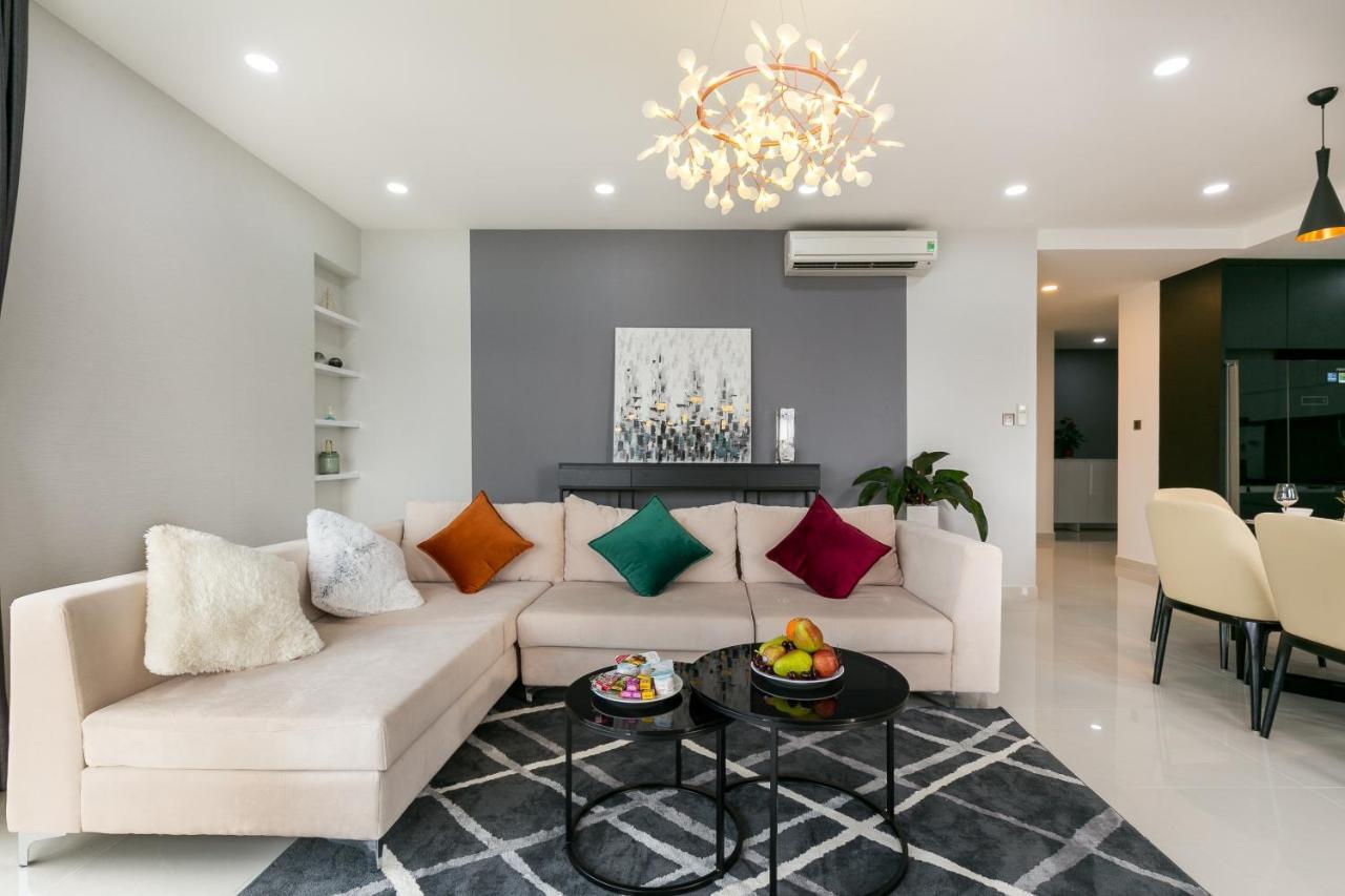 Saigon Royal Arrivals-10 Stars Service Apartment-luxurious Place-best Place Apartment Ho Chi Minh City