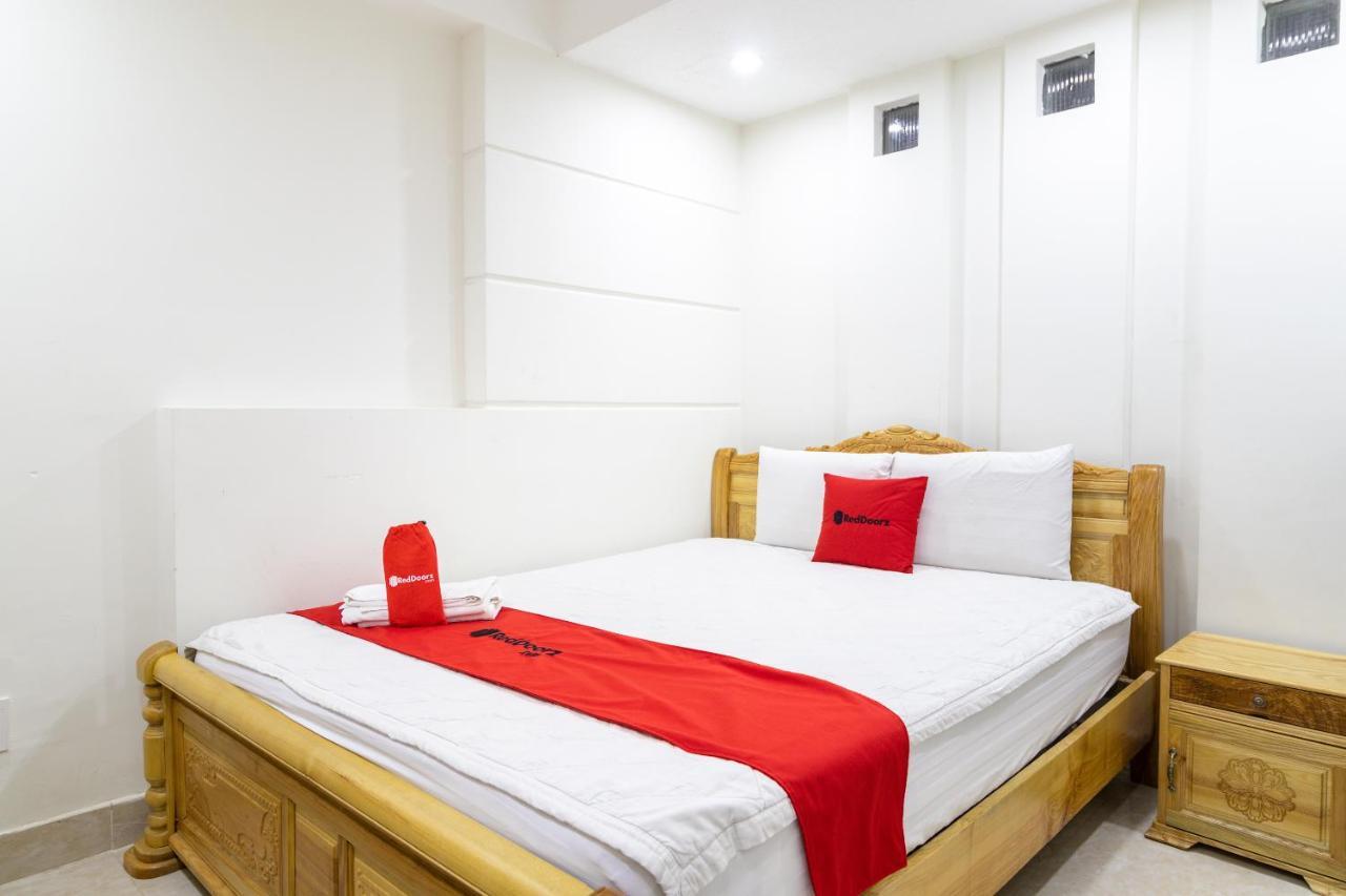 Hotel Reddoorz Near Saigon Train Station 3 2*