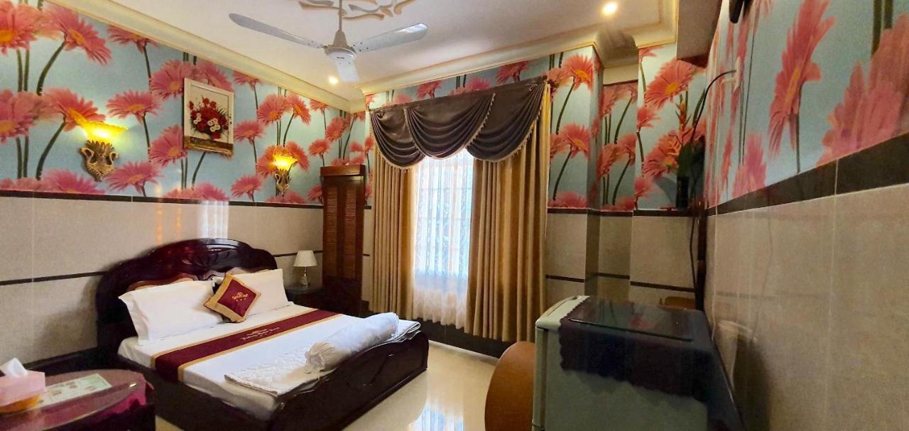 Hoang Quan Hotel