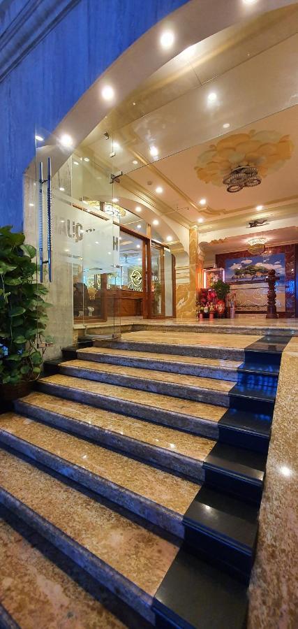 Hotel Hoang Quan