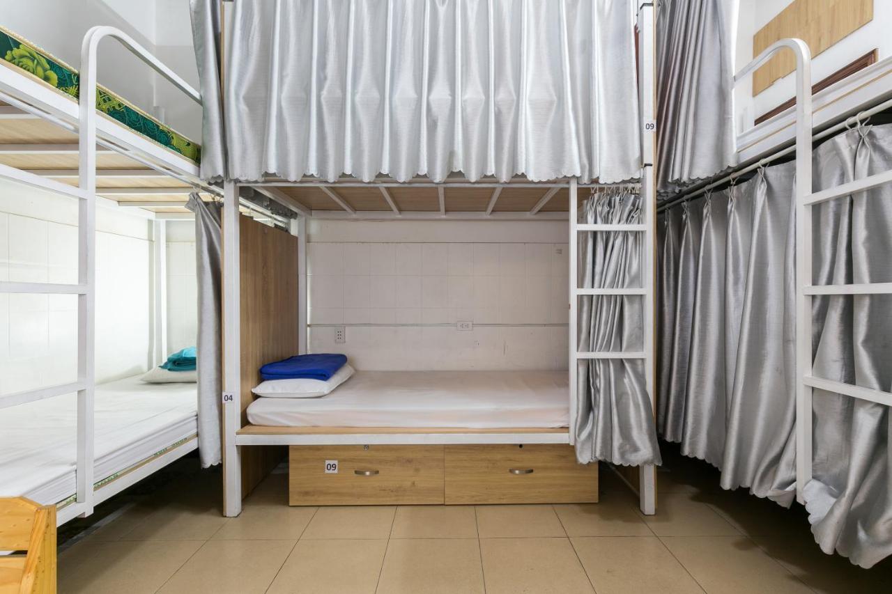 Spot On 710 Sakura Cholon Khách sạn