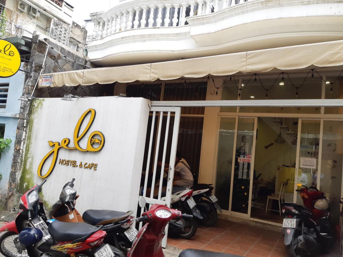 Yelo & Cafe Hostel