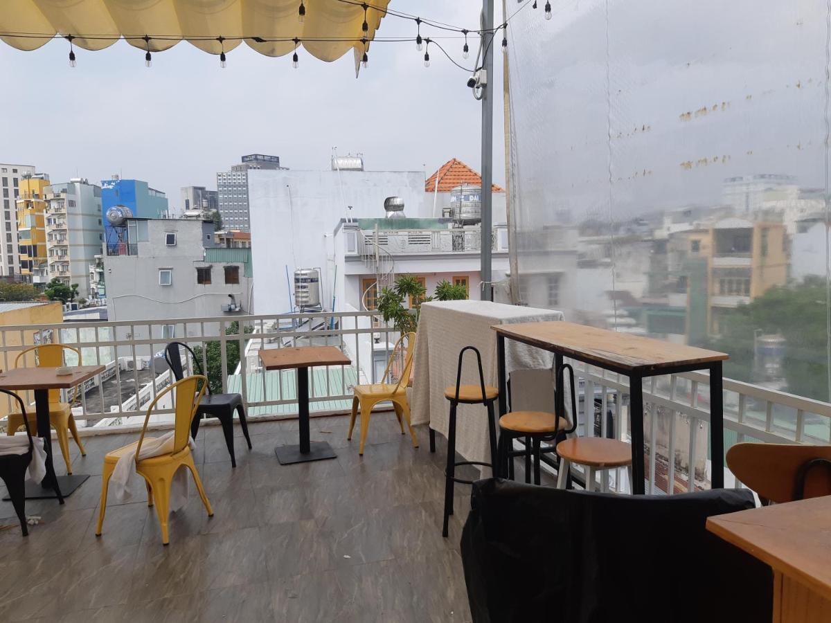 Yelo & Cafe Hostel Ho Chi Minh City