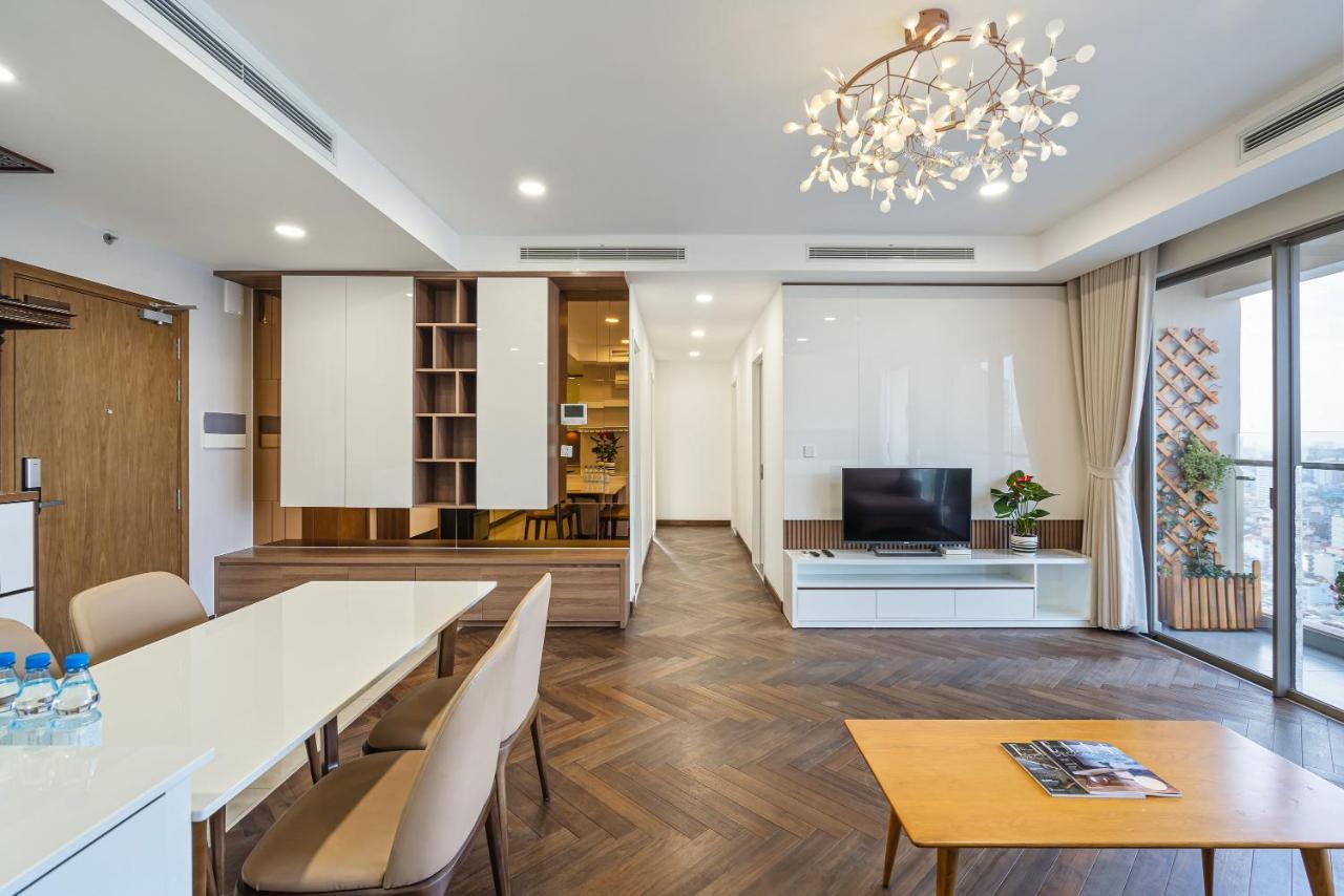 Justay Millennium Riverside Apartment
