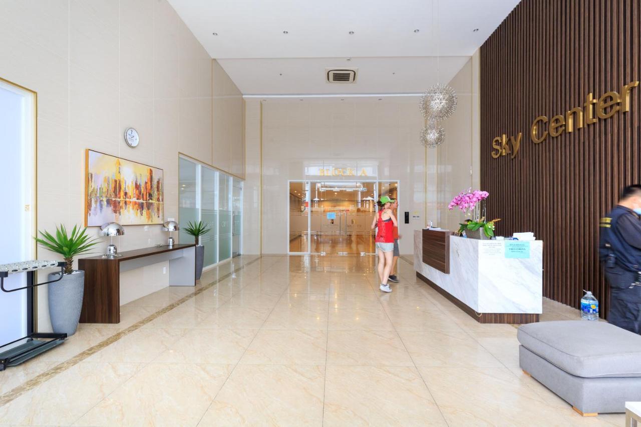 Apartment Sky Center Near Airport *