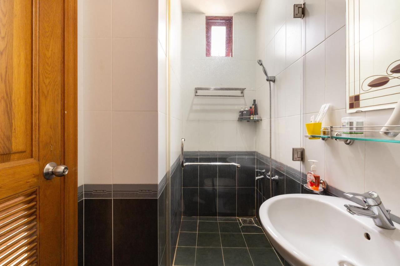 Nina Home- De Tham Street, D1 Bandar Ho Chi Minh