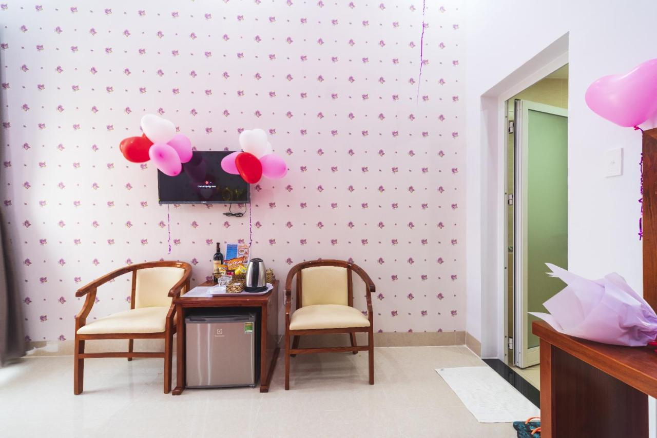 Paradise Hotel