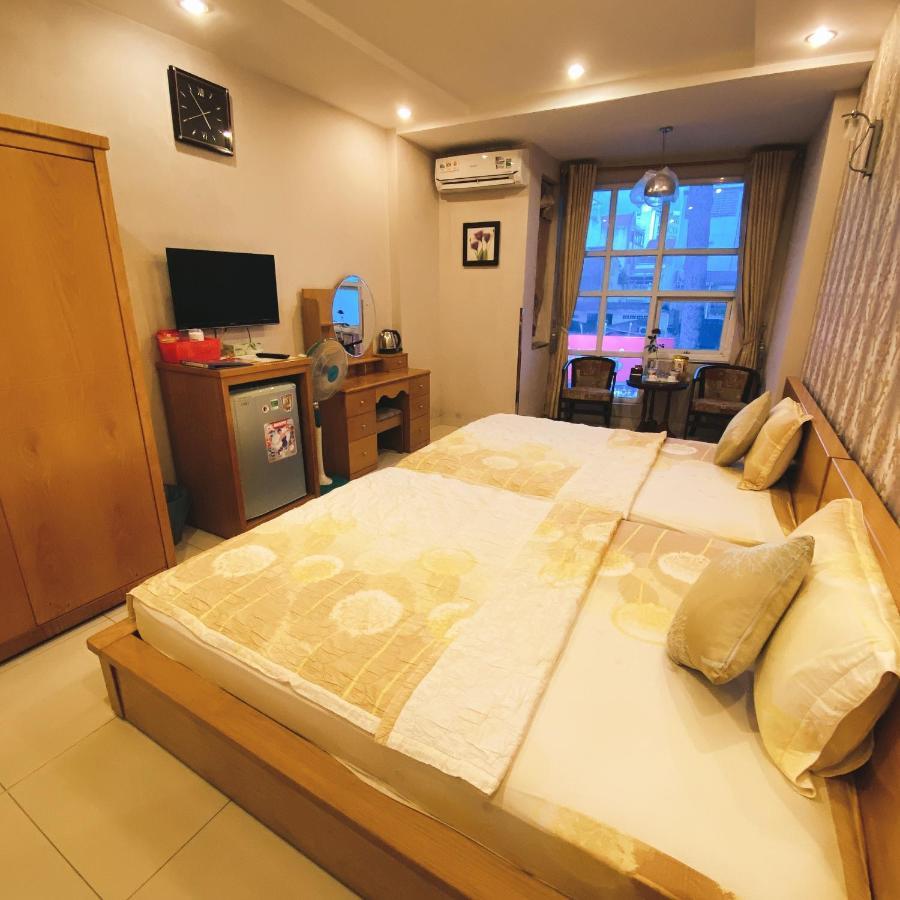 Redflower Hotel *